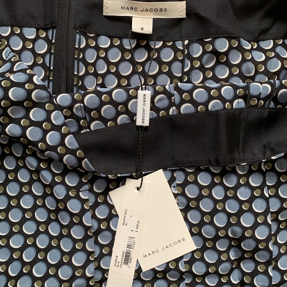 Marc Jacobs silk pleated skirt sz8 NWT - Picture 2 of 4